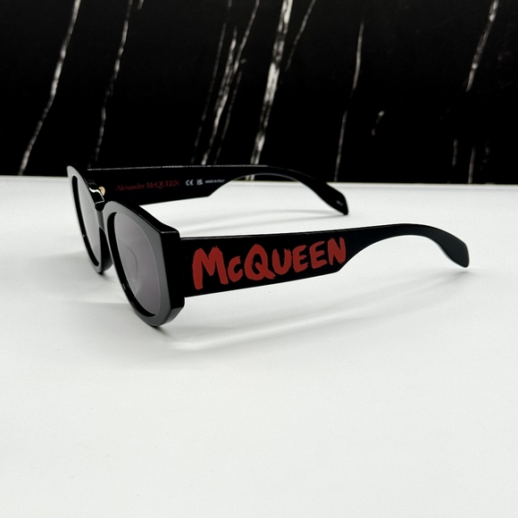NEW AM0330S 002 ALEXANDER MCQUEEN BLACK OVAL WOMEN SUNGLASSES main image 10